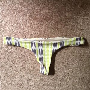 Acacia Arrows Bottom FINAL PRICE DROP